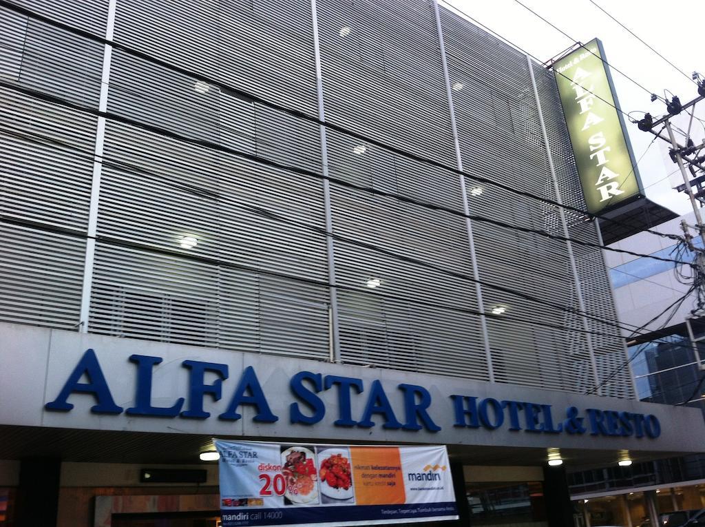 Alfa Star Hotel & Resto Palembang Exteriér fotografie